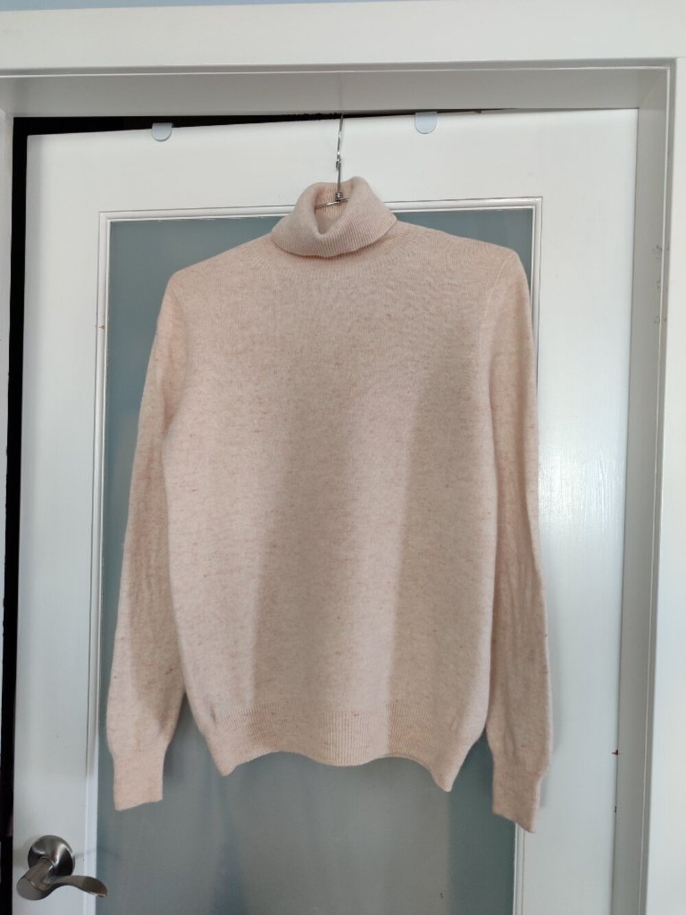 100% Superfine Merino Wool Turtleneck Sweater Oatmeal Beige Size S Seamless
